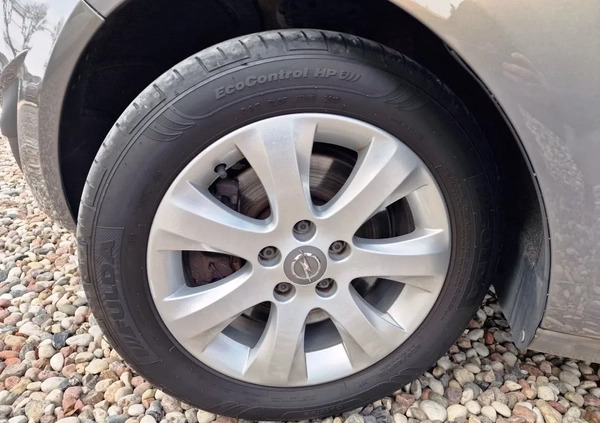 Opel Meriva cena 28900 przebieg: 163900, rok produkcji 2012 z Głogówek małe 781